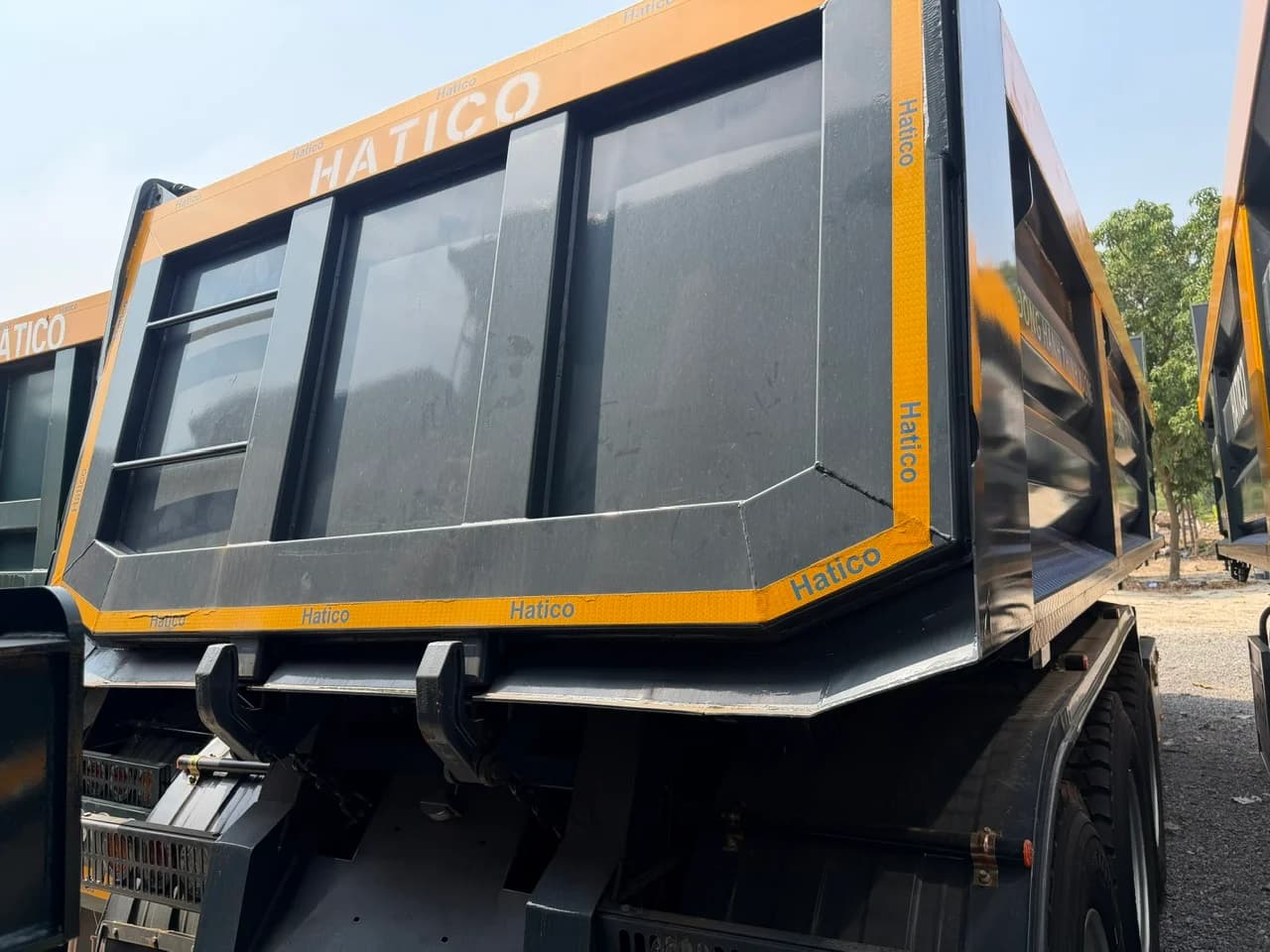 Duy Nhất 01 Chiếc Mooc Ben Cấu Hình 9.25m – Thanh Lý Giá Cực Sốc!