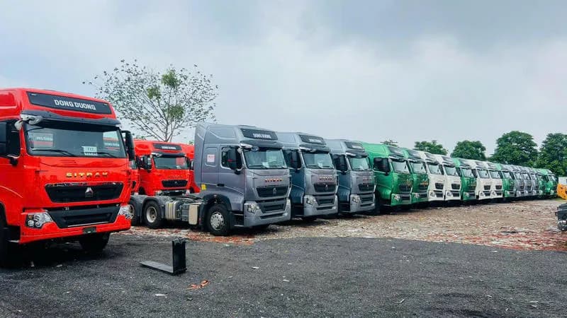 Đầu kéo Đông Dương T7H 6x4 440HP (Cầu Dầu) 2