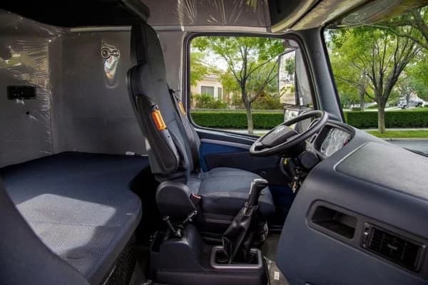 Đầu kéo Đông Dương T7H 6x4 440HP (Cầu láp) 10