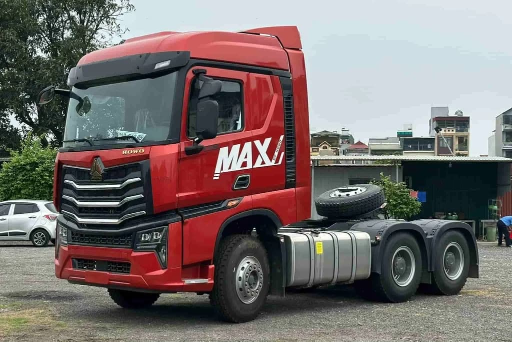 Đầu kéo Trí Mới T7H-MAX 6x4 460HP (Cầu Dầu) 3