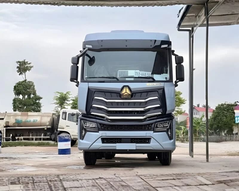 Đầu kéo Trí Mới T7H-MAX 6x4 460HP (Cầu láp) 4