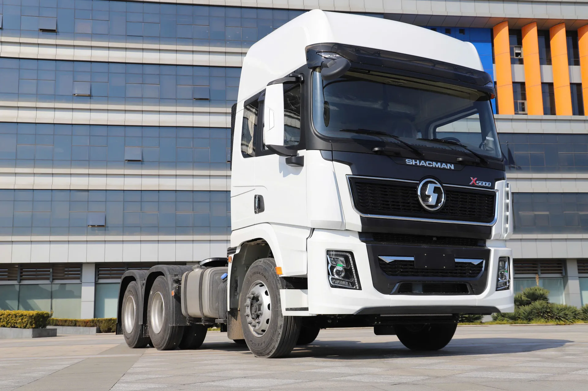 Đầu kéo Shacman X5000 6x4 400HP 6