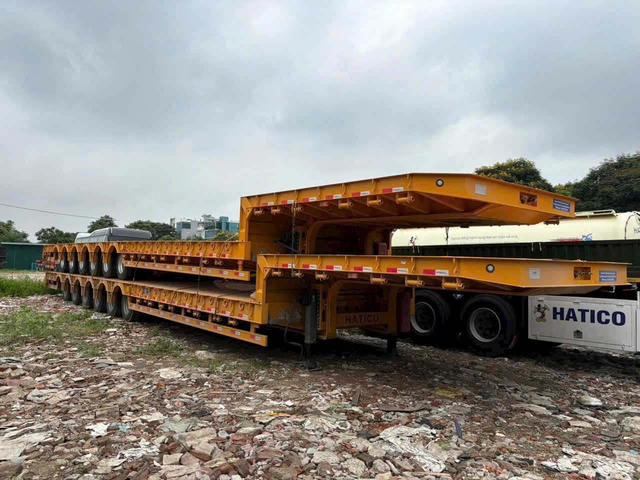 Foọc sàn 4 trục 18.6m cổ 3.3m 9