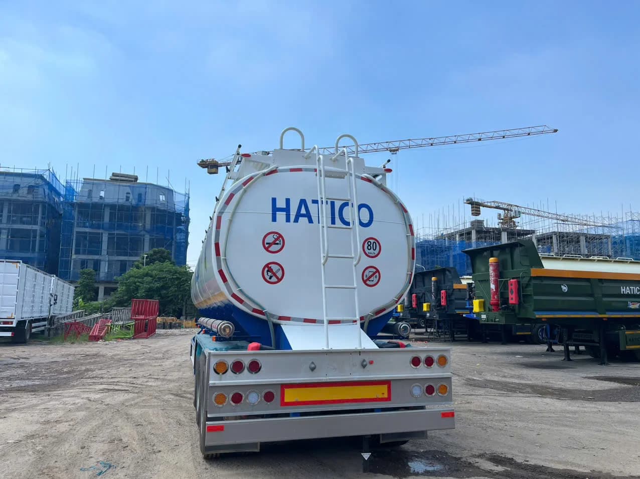 Téc chở xăng 4
